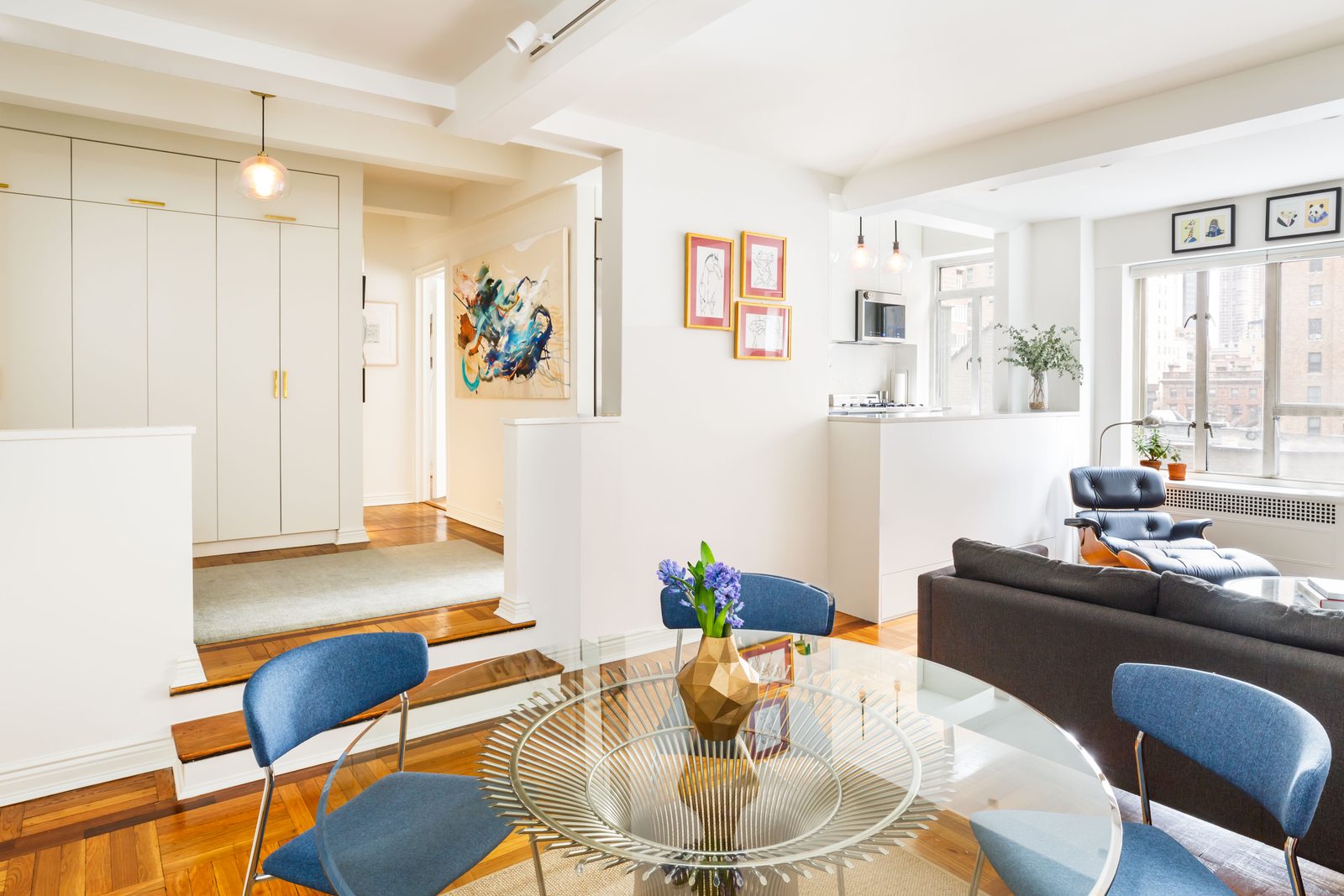 Goodhue House Apartment — interior photograph